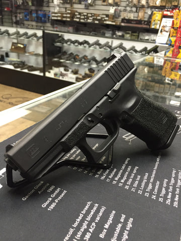 Glock -- 19 // Custom